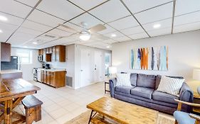Unit 32, Island Retreat Resort